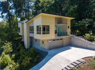 251 Rockridge Loop, Eugene, OR 97405