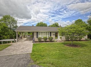 1357 Valley Rd, Daleville, VA 24175