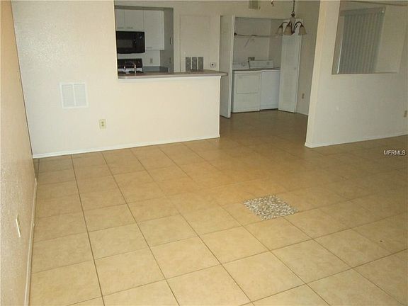2nd image of 1613 Columbia Arms Cir Unit 143