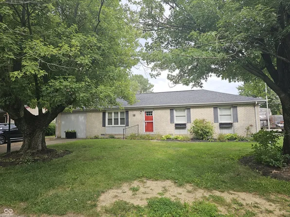 12 S Coventry Dr, Anderson, IN 46012