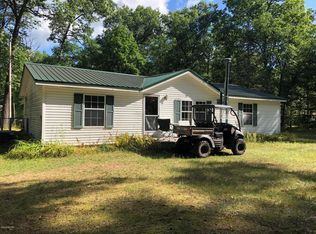 18150 Cedar Creek Rd, Wellston, MI 49689