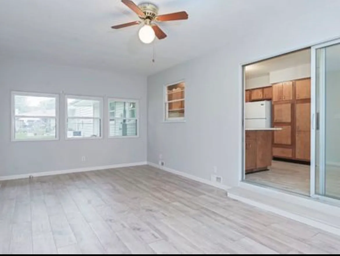 3 bed, 2000 sqft, $2,100 — Photo 3
