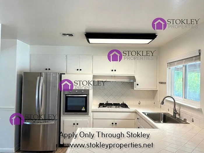 3 bed, 2.0 bath, 1128 sqft, $3,595 — Photo 4