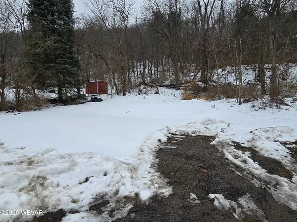 307 S Chestnut St, Mill Hall, PA 17751