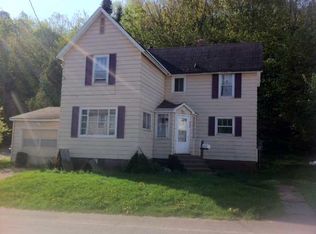 554 Jasper St, Ishpeming, MI 49849