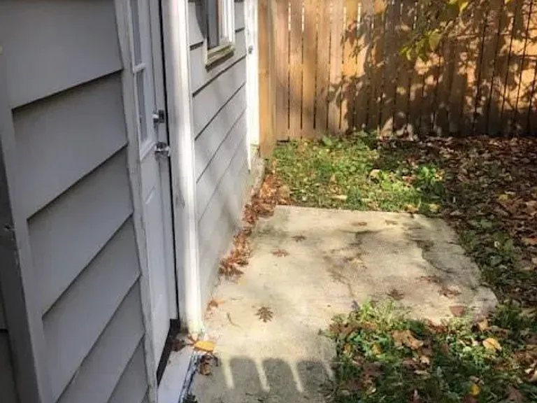 520 Glenn St — Photo 14