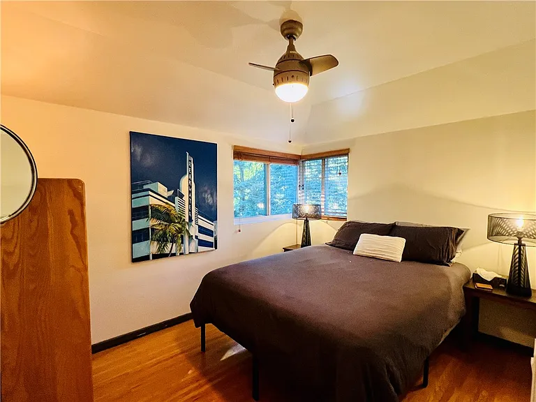 24 Menlo Pl #UPPER — Photo 12