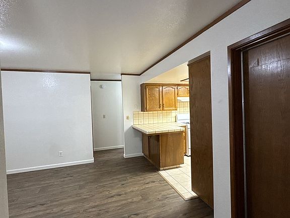 4th image of 700-738 S Linwood Ave #4431-4445