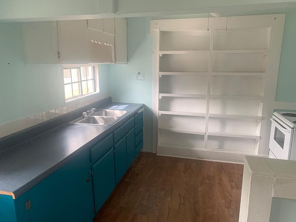 1st image of 2796 Herschel St