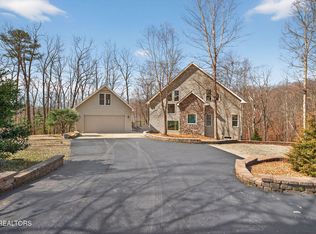 50 Poston Pl, Monterey, TN 38574