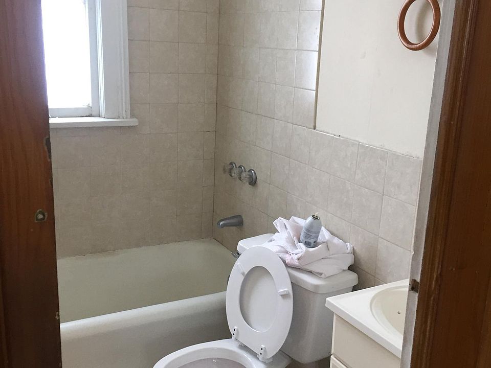 1st image of 179 Titus Ave #2