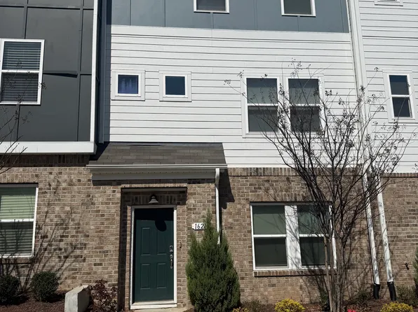 1621 Clayfire Dr, Cary, NC 27519