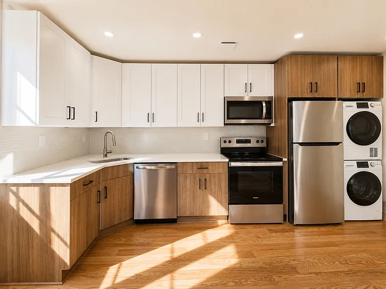 558 Fairview Ave #1B — Photo 4
