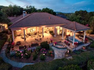 3752 Skyfarm Dr, Santa Rosa, CA 95403