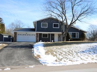 W315S7486 Lakecrest Ct, Mukwonago, WI 53149