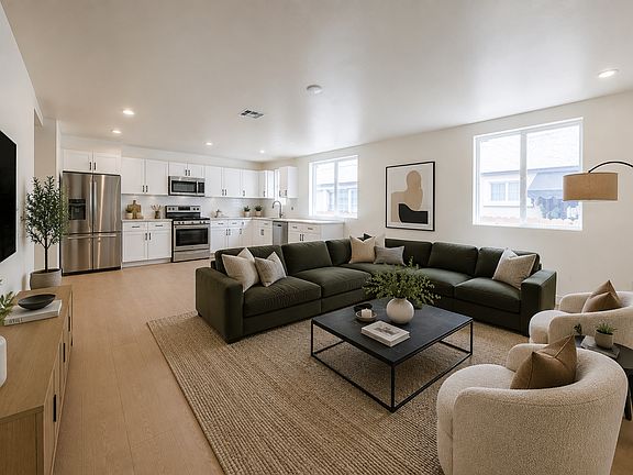 5th image of 946 E 21st St #948-1/2