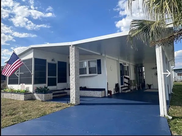 769 Pirates Rest Rd, North Fort Myers, FL 33917