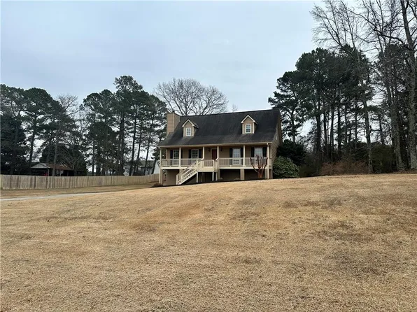 419 Nicole Ct, Winder, GA 30680