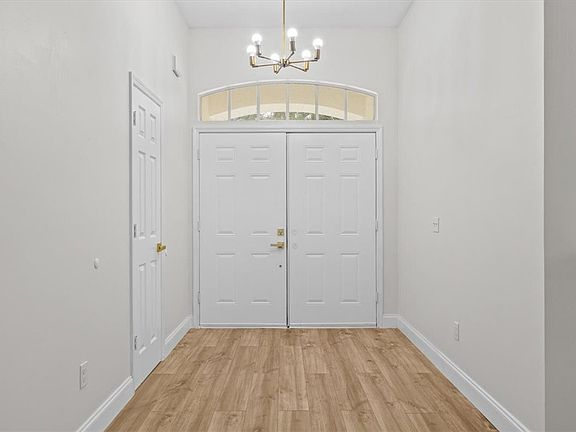5th image of 1144 36th Ave SW