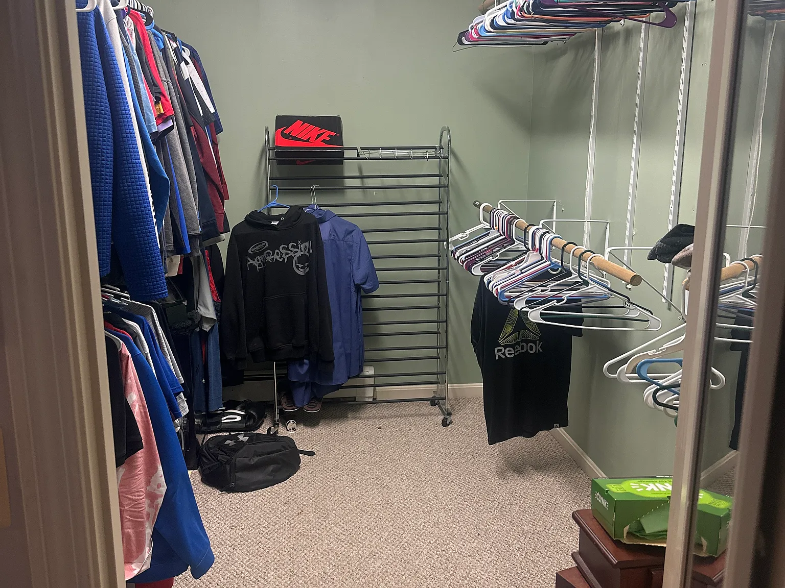 3 bed, 2219 sqft, $3,000 — Photo 4