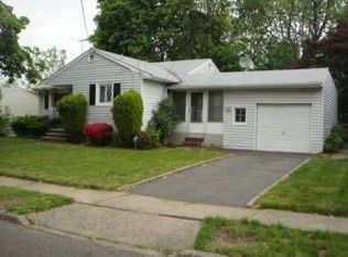 16 Cona Ct, Haledon, NJ 07508