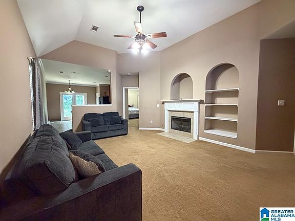 5th image of 228 Oxmoor Pl
