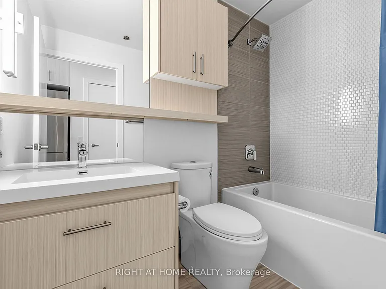 128 Fairview Mall Dr #509 — Photo 17