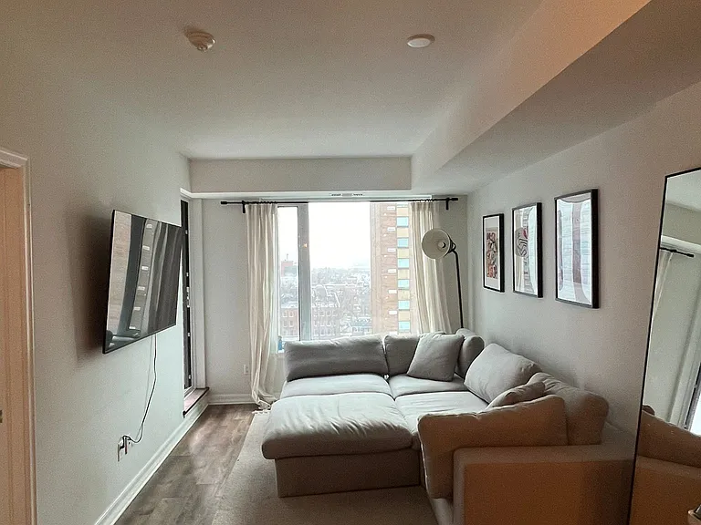 238 Besserer St #1007 — Photo 3