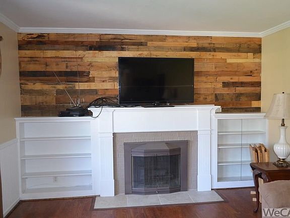 2nd image of 1603 Lowell Ave