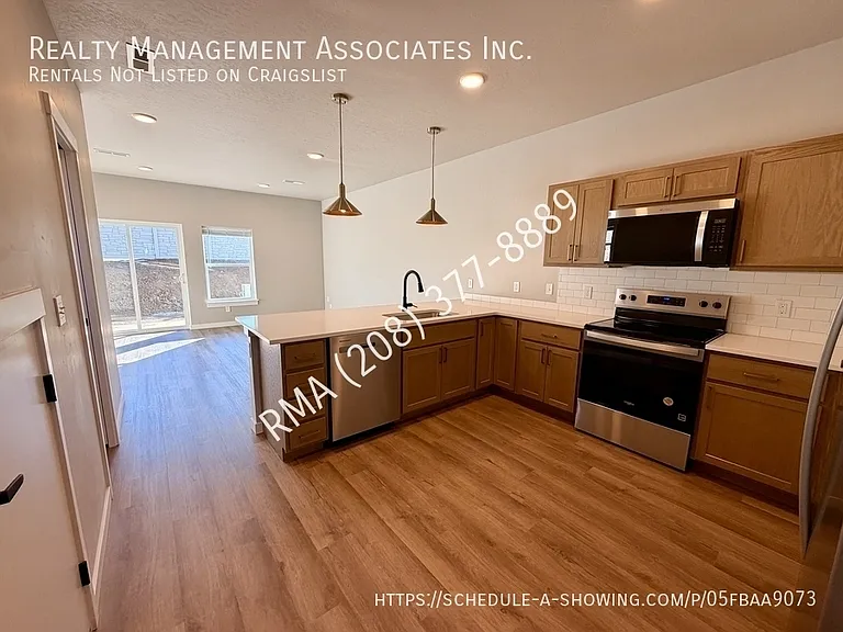 13809 W Audra Ln #104 — Photo 2