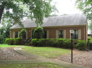 156 S Stratford Dr, Athens, GA 30605