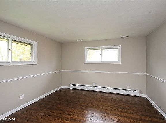 4th image of 3795 Gregory Dr