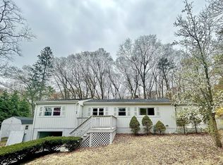 207 Eliot St, Ashland, MA 01721