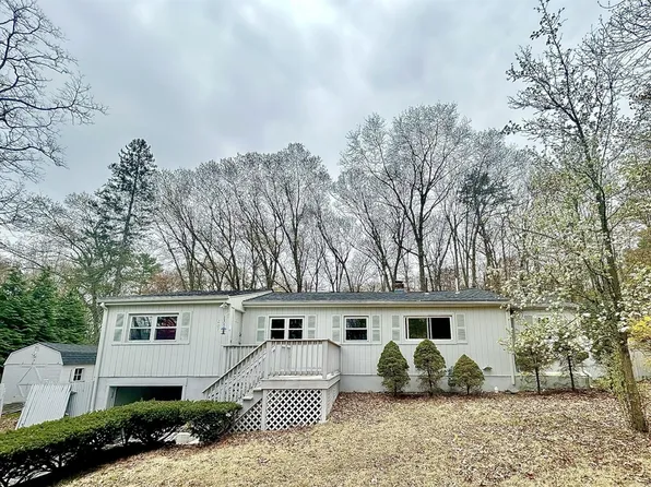 207 Eliot St, Ashland, MA 01721