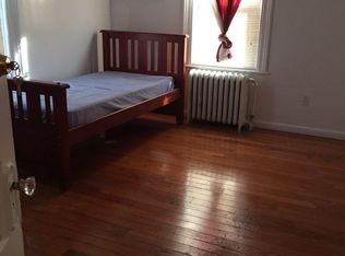 32 S Spray Ave, Atlantic City, NJ 08401