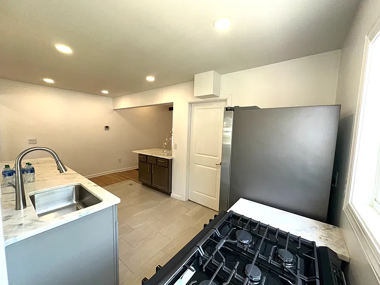 Gas stovetop