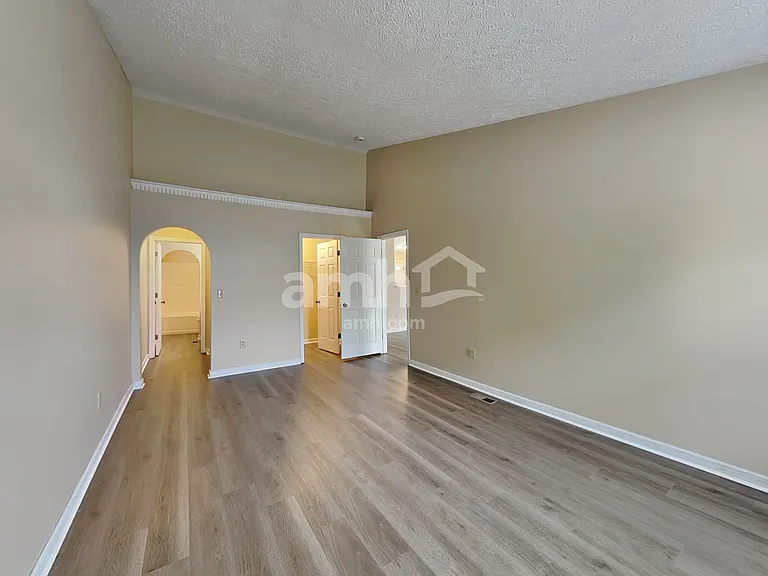 5691 Levi Kramer Blvd — Photo 7