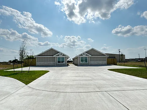 2109 Southridge Photo 1