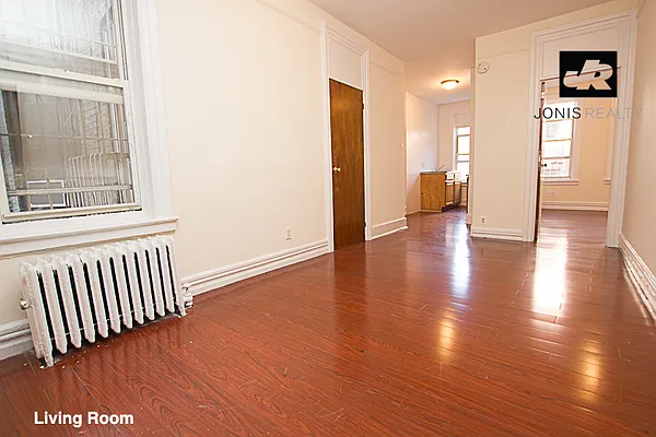 Rented by Jonis Realty | media 4