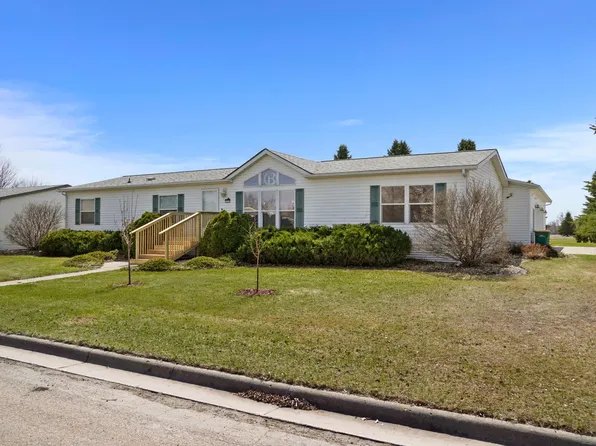 4 4th Ave SE, Gwinner, ND 58040