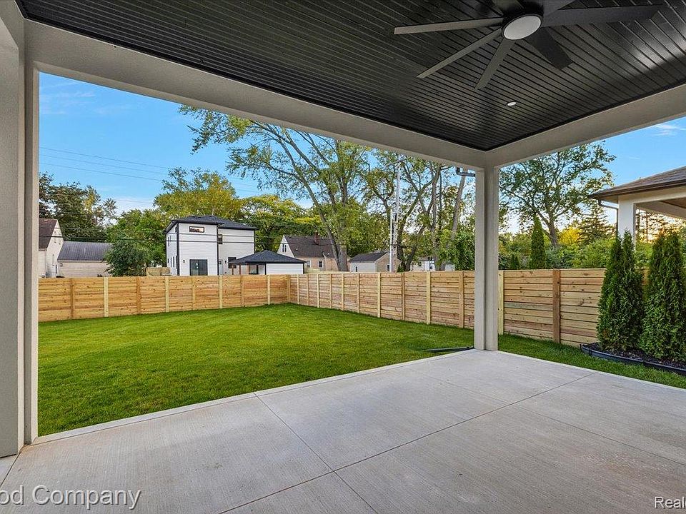 330 Woodlawn Ave, photo 8