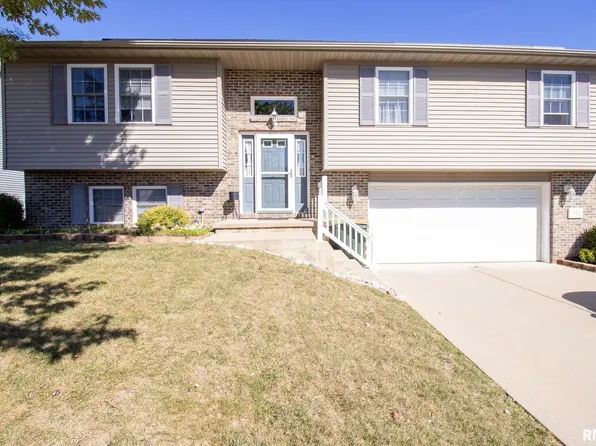 611 Liberty Dr, East Peoria, IL 61611