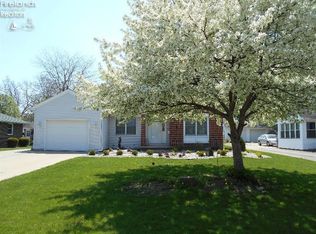 307 E Main St, Oak Harbor, OH 43449