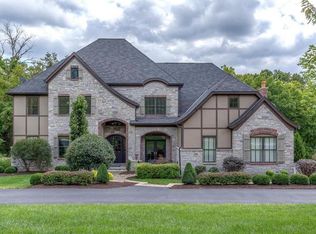 12926 Huntbridge Forest Dr, Saint Louis, MO 63131