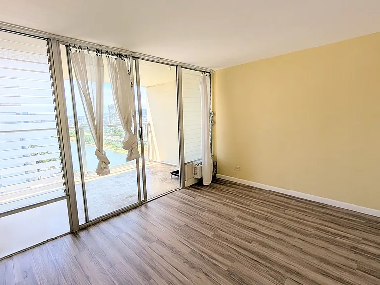 445 Seaside Ave #1902 — Photo 14