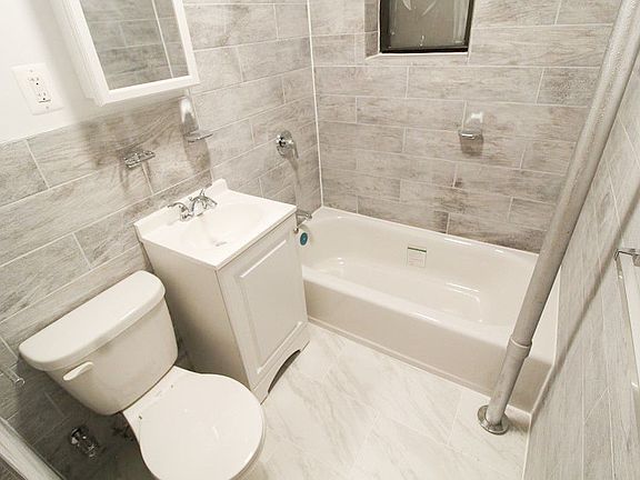 4th image of 4515 43rd Ave APT 2D