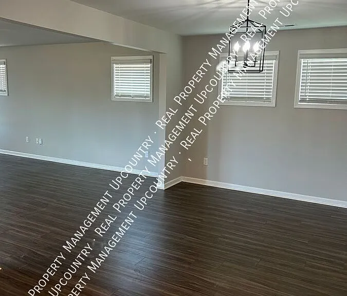 3002 Margaret Ct — Photo 4