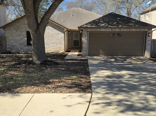 8642 Park Olympia, Universal City, TX 78148