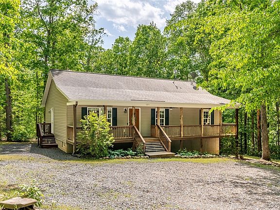3rd image of 47 Laurel Dr