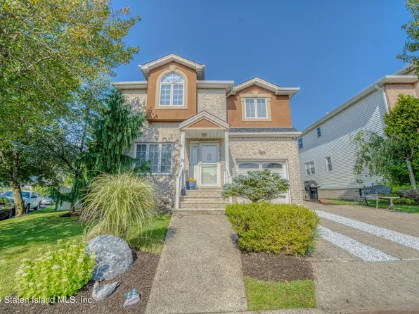 52 Savo Loop, Staten Island, NY 10309